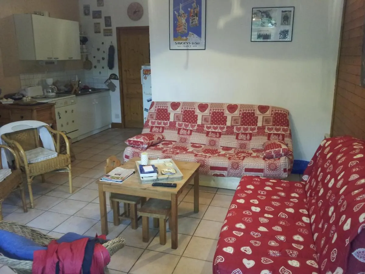 Apartment Morillon, Appartement Proche De Tout, Spacieux, Confortable, Prix Raisonnables Ete Comme Hiver !